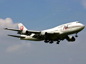 747cl-17[1].jpg